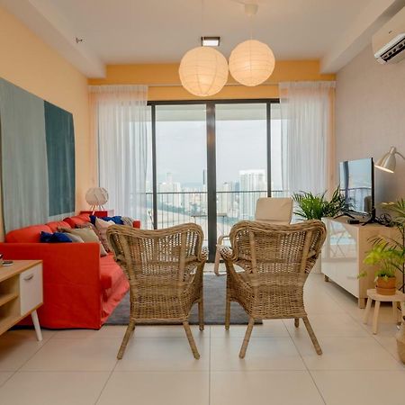 The Landmark Condo, By Sanguine George Town Esterno foto
