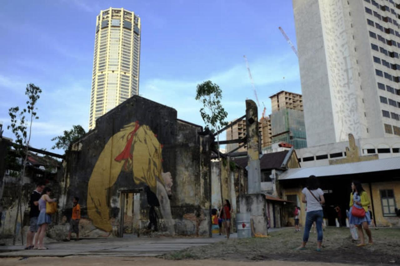 The Landmark Condo, By Sanguine George Town Esterno foto