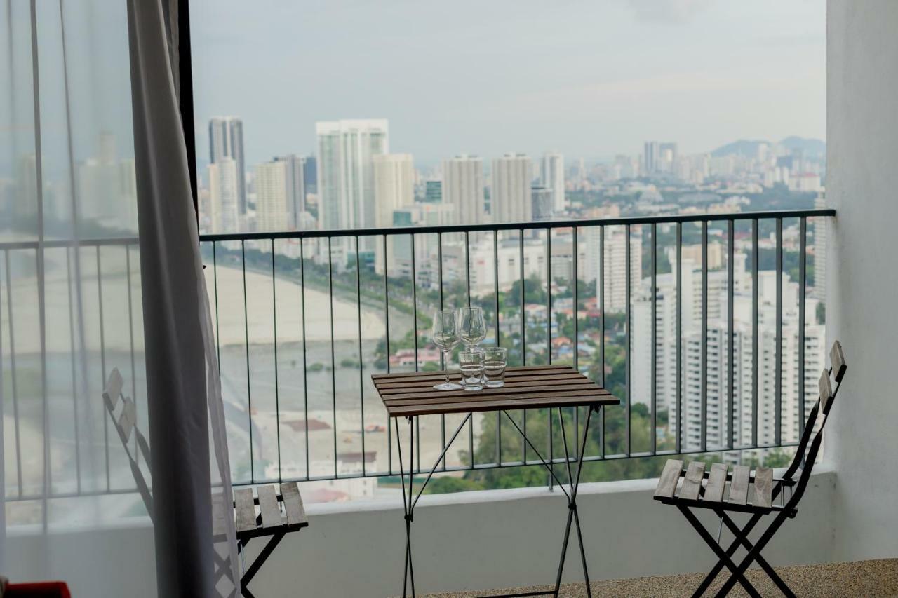 The Landmark Condo, By Sanguine George Town Esterno foto