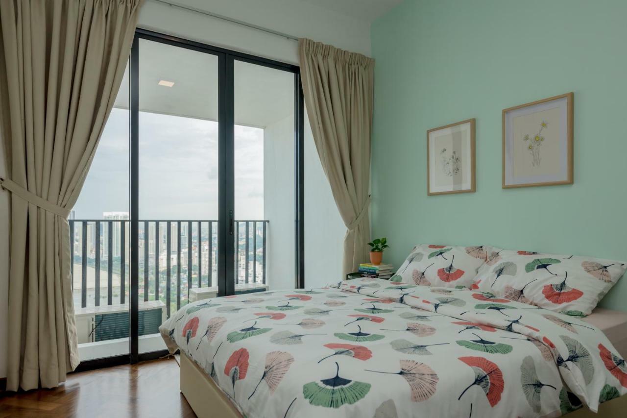 The Landmark Condo, By Sanguine George Town Esterno foto
